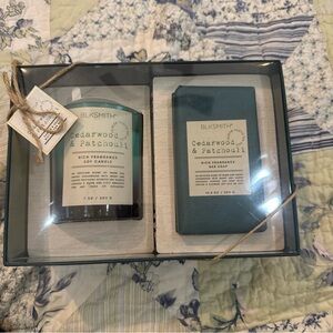 SMITH Green Hand Soap Set with Apothecary-Inspired Design